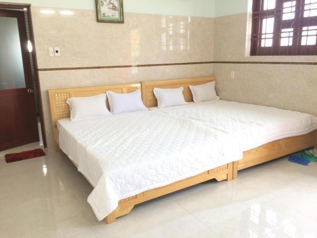 Nha Nghi Nguyen Anh Hotel Лонг Хай Екстериор снимка