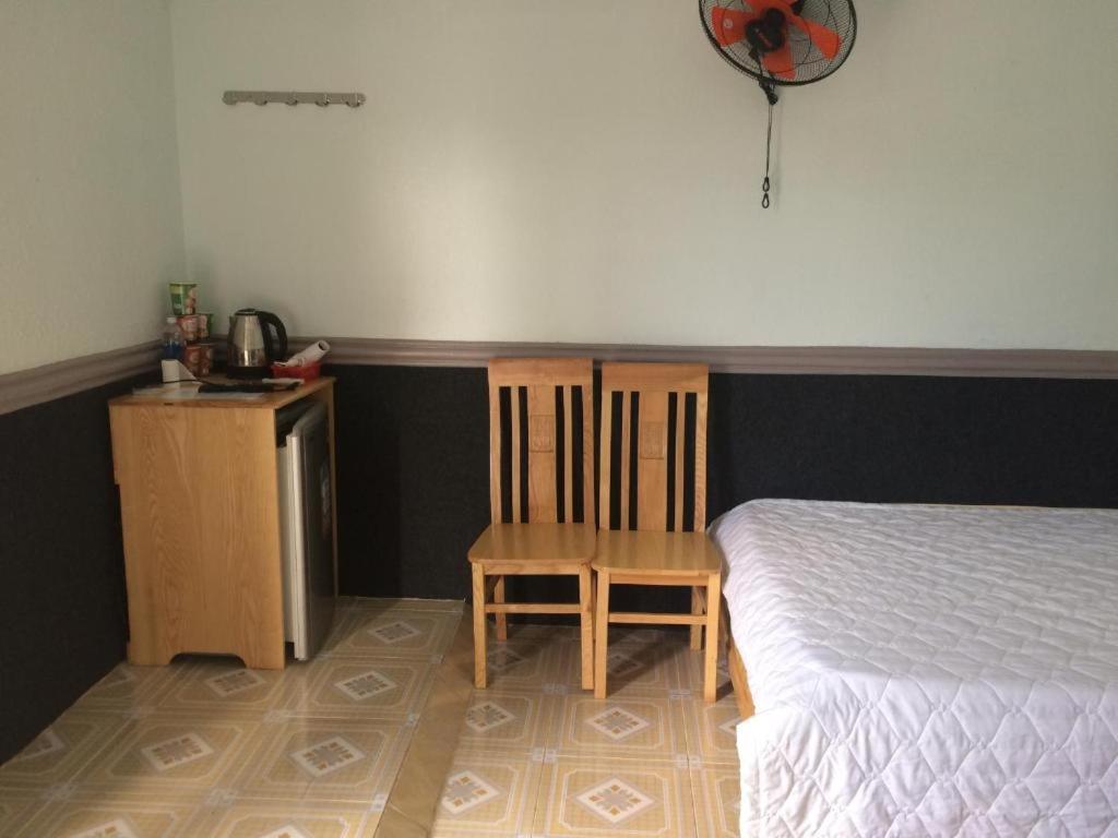 Nha Nghi Nguyen Anh Hotel Лонг Хай Екстериор снимка